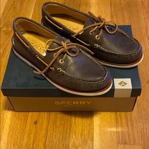 AUTHENTIC sperry “gold cup”